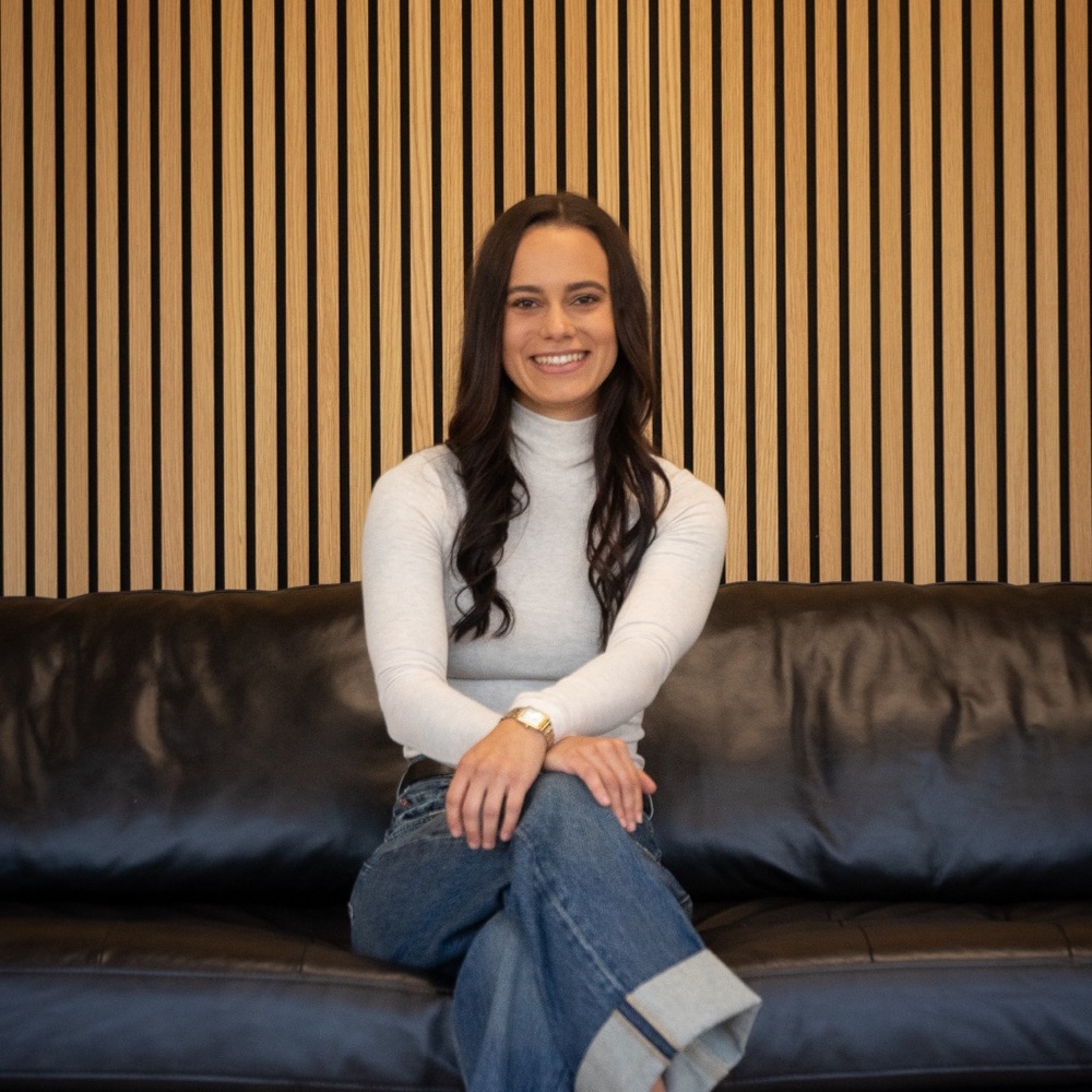 Meet your Posher, Kayla